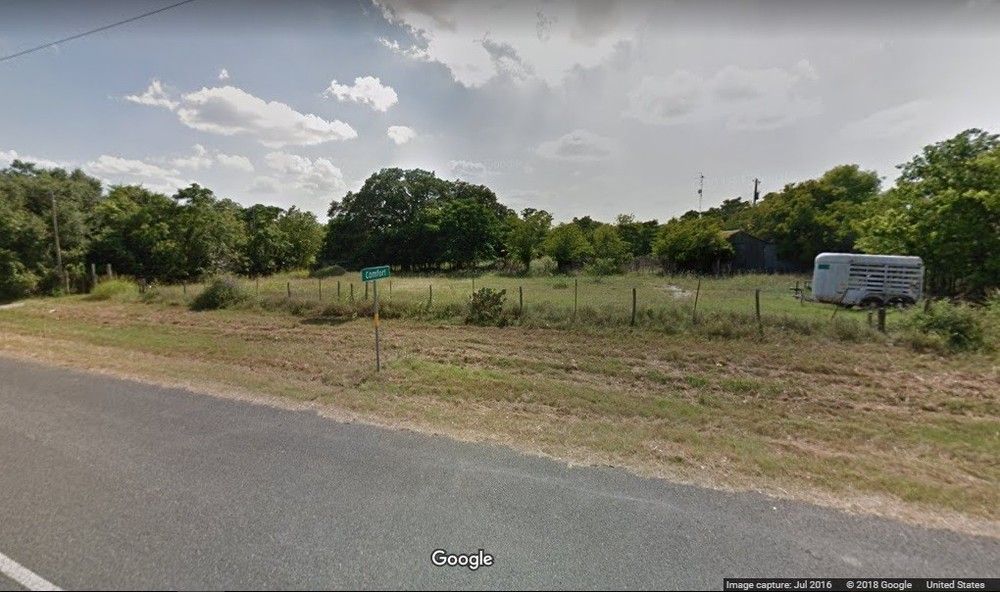 30 US Highway 87, Comfort, TX 78013